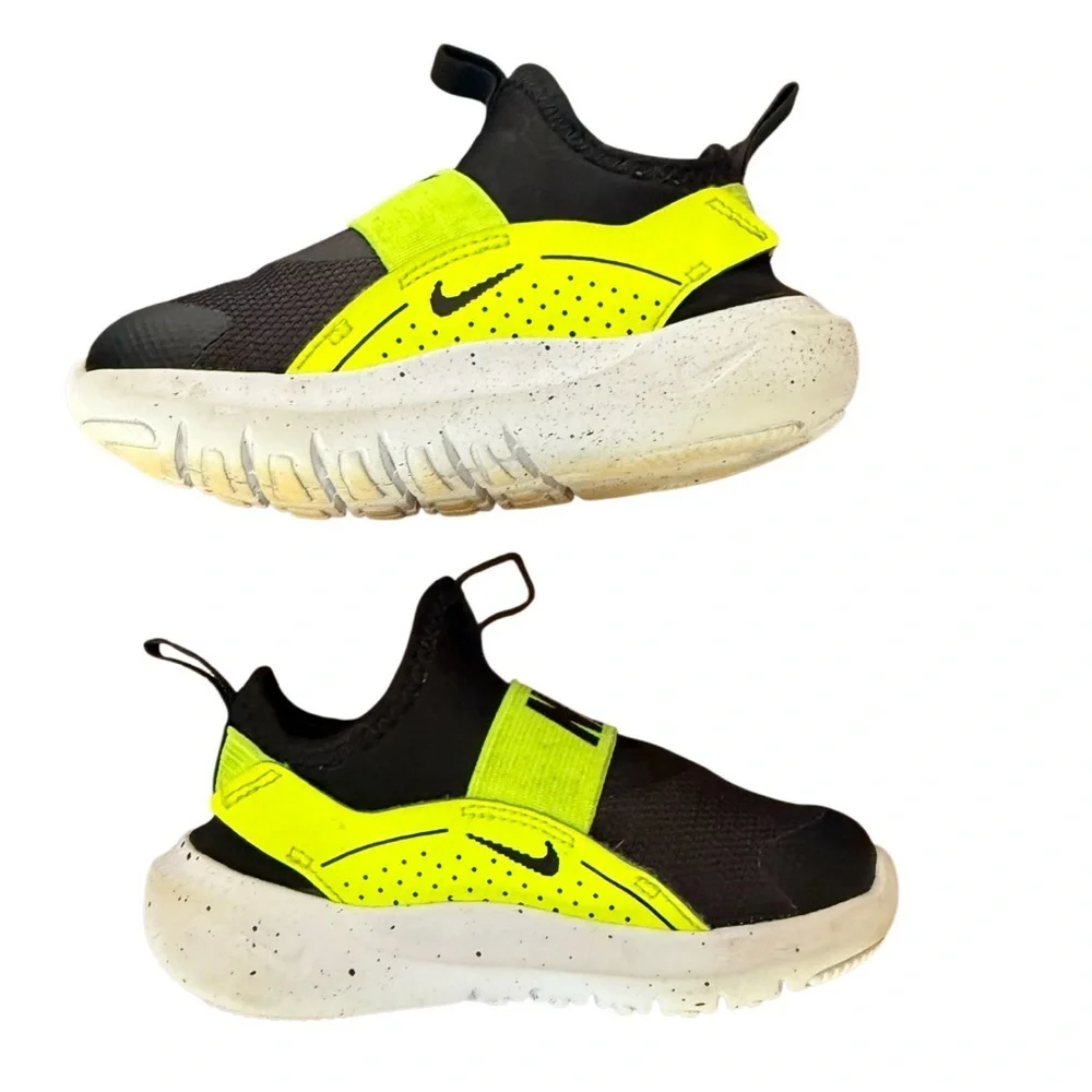 Nike dynamic sneakers